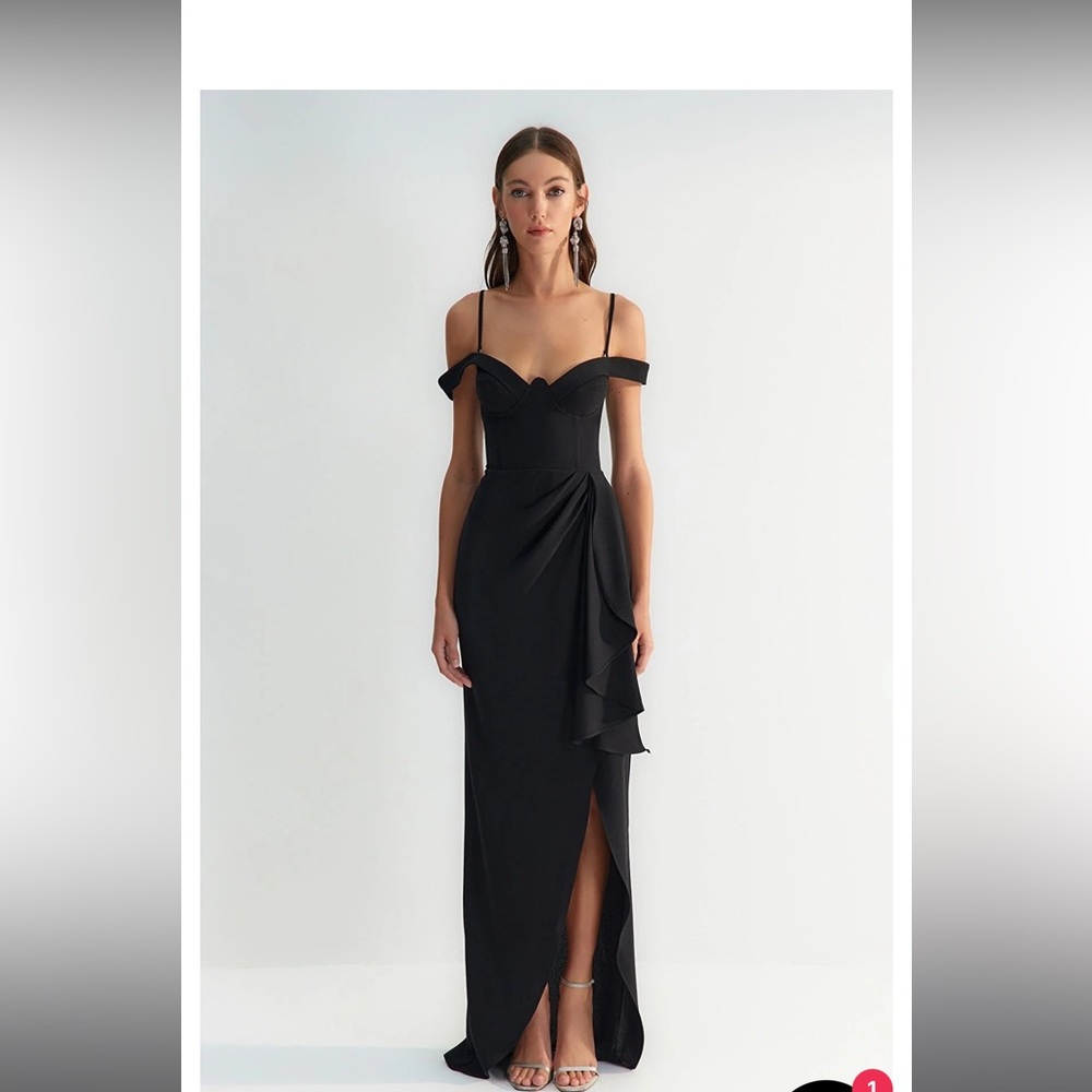 Wearhause Novalie Black Evening Gown NWT